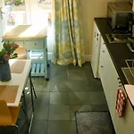 Immaculate Quiet Coach House In Garden Birmingham