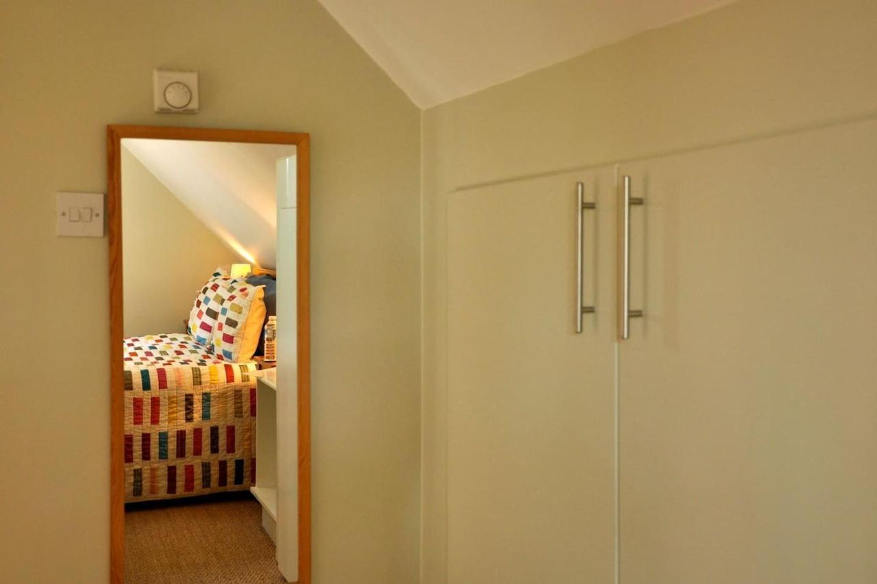Immaculate Quiet Coach House In Garden
